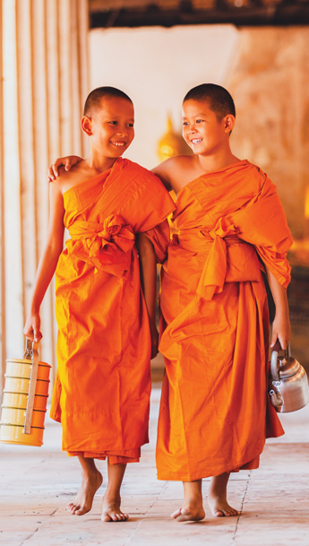 Croisiere au coeur de la Birmanie, moines